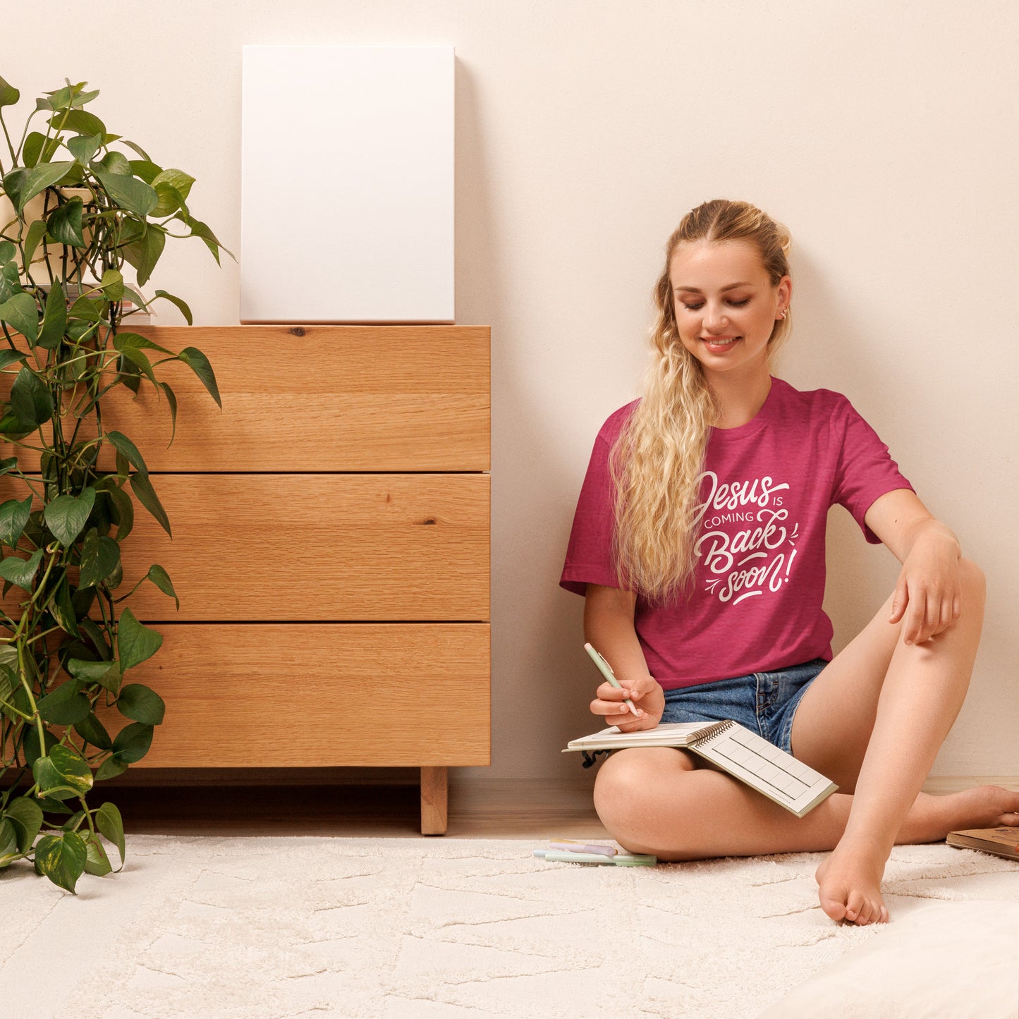 Jesus is coming back T-Shirt